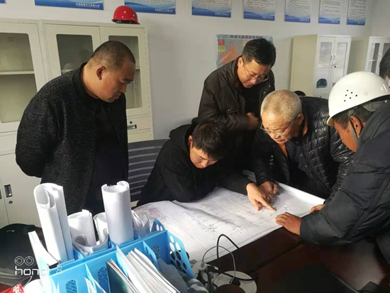 鵬峰化工基礎(chǔ)工程順利通過(guò)驗(yàn)收2