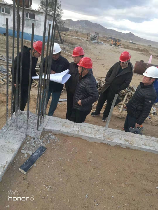 鵬峰化工基礎(chǔ)工程順利通過(guò)驗(yàn)收2