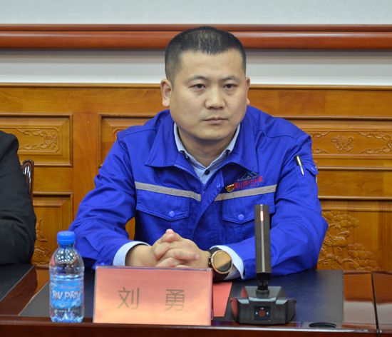 “重山?娜公益”慈善基金舉行啟動儀式20