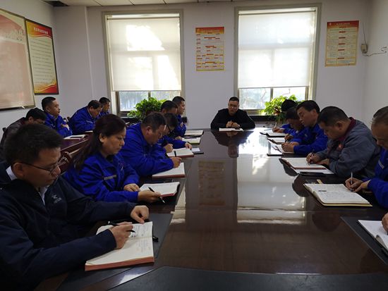 魯中水泥召開部門聯(lián)席會(huì)議86