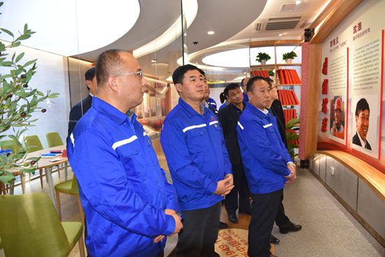 抓實主題教育 筑牢信仰之基 ——集團機關黨支部、重山思沃瑞全體黨員走進“初心學堂”參觀學習68