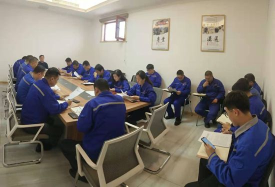 重山思沃瑞召開月度工作會(huì)議12