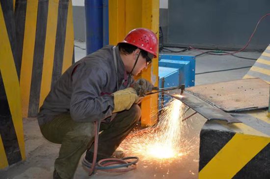 大修進(jìn)行時(shí)，這里有一群可愛的重山人.......95