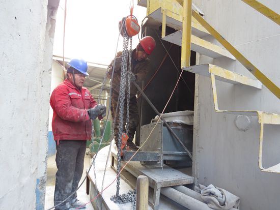 大修進(jìn)行時(shí)，這里有一群可愛的重山人.......95