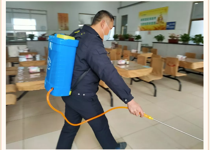 重山集團召開緊急會議 ，安排部署疫情防控工作95