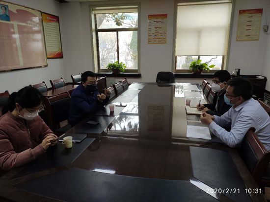 鎮(zhèn)經委到魯中水泥調研43
