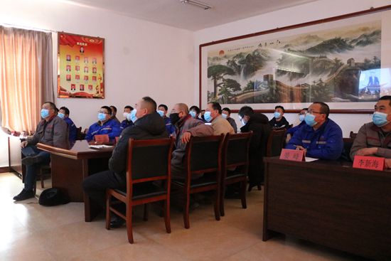 魯蒙公司組織收看《致良知》視頻40