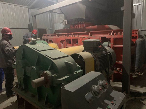 黃驊三陽熟料輥壓機(jī)成功試車56