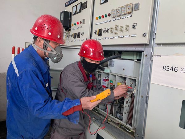 博觀而約取 厚積而薄發(fā) ——記黃驊三陽電氣班長馮保偉89