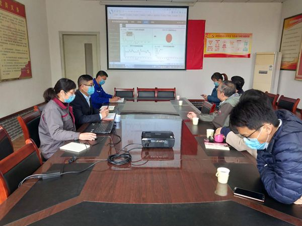 區(qū)發(fā)改局到魯中水泥調研31