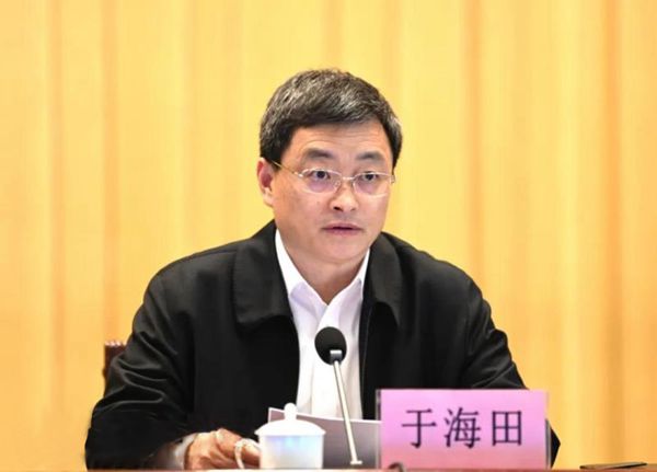 魯中水泥參加市生態(tài)環(huán)境保護(hù)大會(huì)69