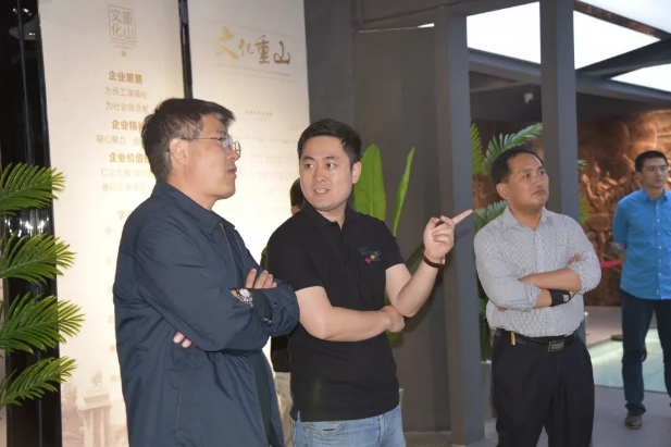 省委政研室“四進(jìn)”工作組到重山文化館調(diào)研59