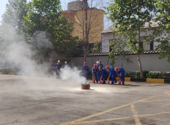 重山思沃瑞公司組織開(kāi)展火災(zāi)疏散綜合應(yīng)急演練55