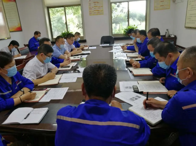 魯中水泥召開(kāi)部門(mén)聯(lián)席會(huì)議48