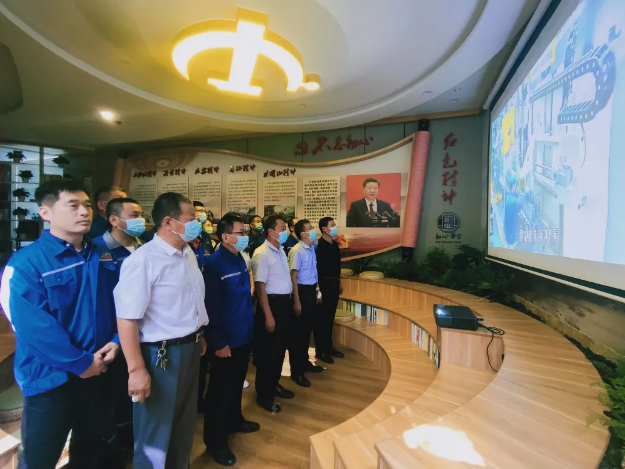 學(xué)習(xí)紅色精神 牢記初心使命——集團(tuán)機(jī)關(guān)黨支部開展主題黨日活動(dòng)83