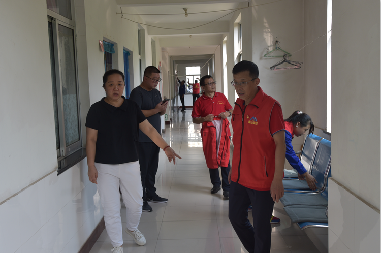 擇善明德敬老人 黨旗飄飄踐良知——重山集團(tuán)黨總支組織開(kāi)展黨員志愿服務(wù)活動(dòng)50