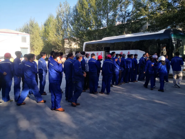 魯蒙公司組織職業(yè)健康體檢55