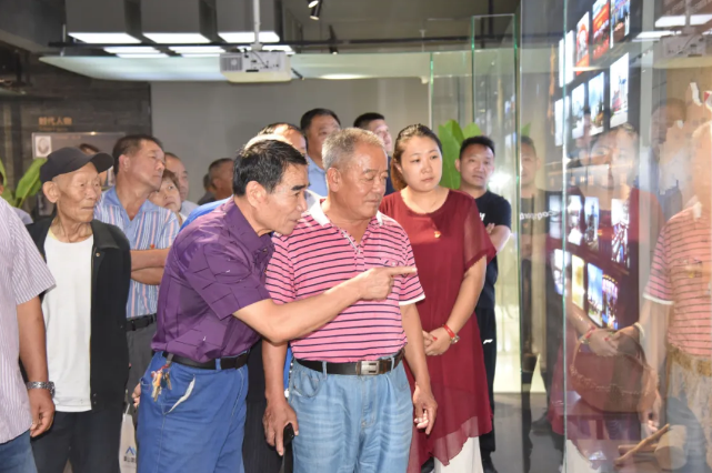 南韓村黨員走進重山集團開展主題黨日活動99