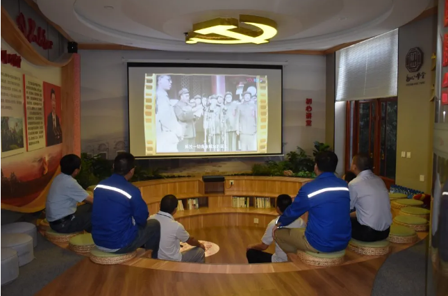 不忘初心跟黨走 牢記使命勇?lián)?dāng) ——前河村黨支部和南韓化工黨支部走進(jìn)初心學(xué)堂35