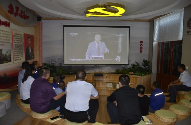 增強愛國情懷 強化使命擔(dān)當(dāng)——集團機關(guān)黨支部開展主題黨日活動49