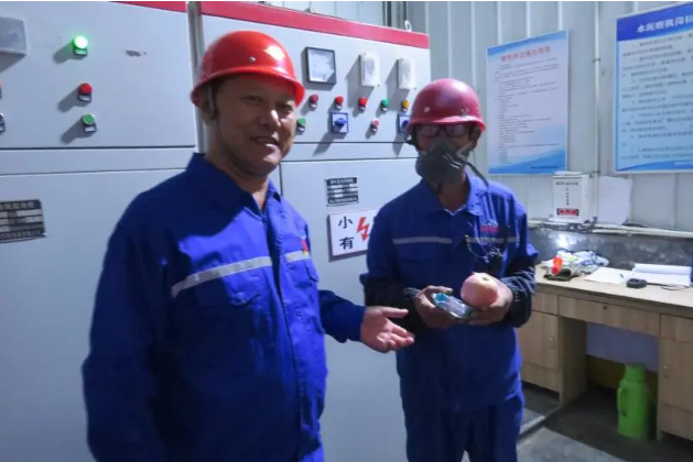 知行合一，情暖雙節(jié) 黃驊三陽(yáng)總經(jīng)理王軍林慰問(wèn)堅(jiān)守一線員工58