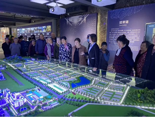 攜手奮進(jìn) 共創(chuàng)美好生活 ——企業(yè)開放日迎來第七批客人22