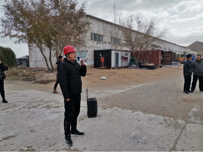 巴林左旗人大代表到鵬峰化工視察89