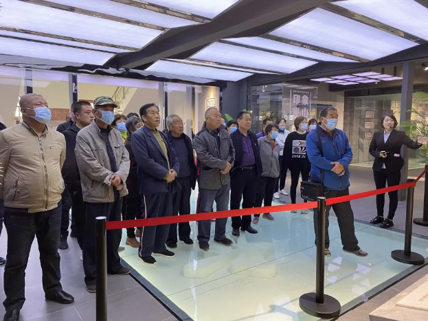 感受重山發(fā)展新面貌—— 北韓村村民參加重山集團(tuán)企業(yè)開(kāi)放日活動(dòng)4