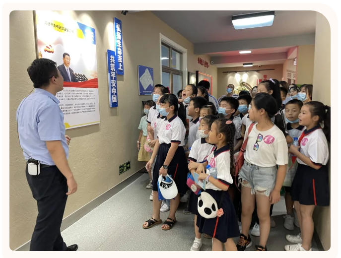 【企業(yè)開(kāi)放日】百靈藝校師生到重山集團(tuán)開(kāi)展研學(xué)活動(dòng)7